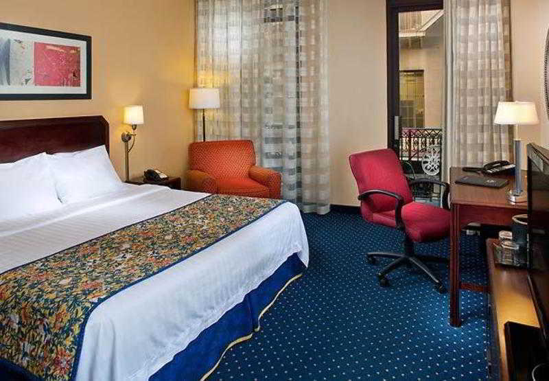 Courtyard By Marriott Downtown Near The French Quarter Hotel Nueva Orleans