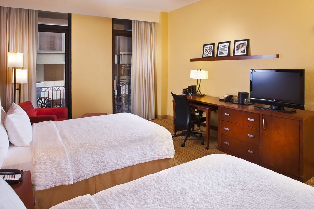 Courtyard By Marriott Downtown Near The French Quarter Hotel Nueva Orleans